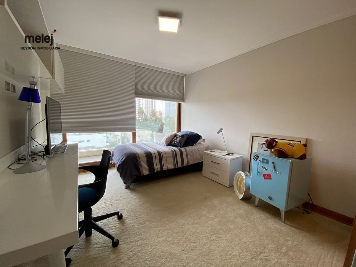 16 de 31: Dormitorio N° 1