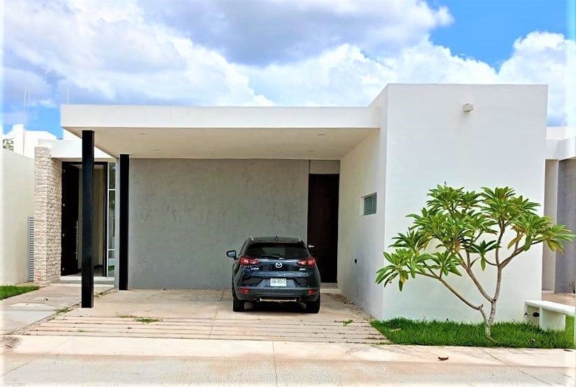 2 de 41: Fachada de la casa