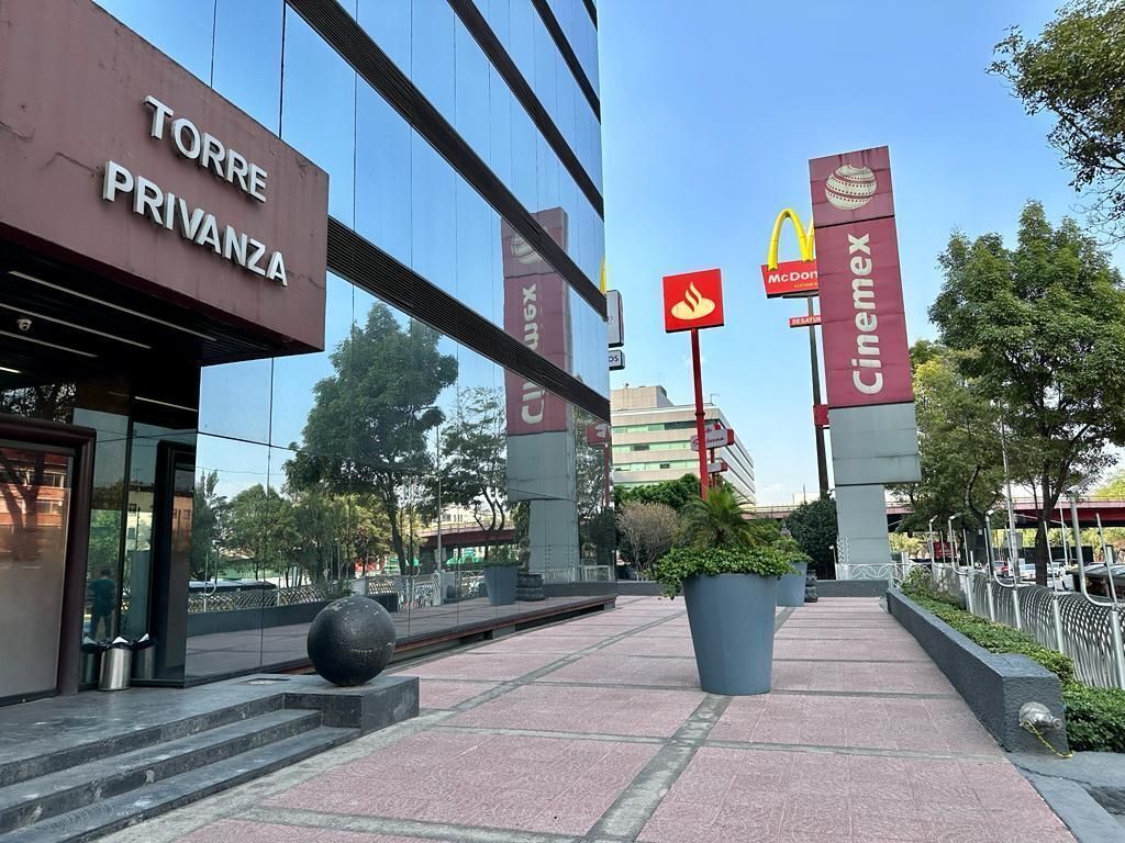 2 de 17: Acceso por Melchor Ocampo