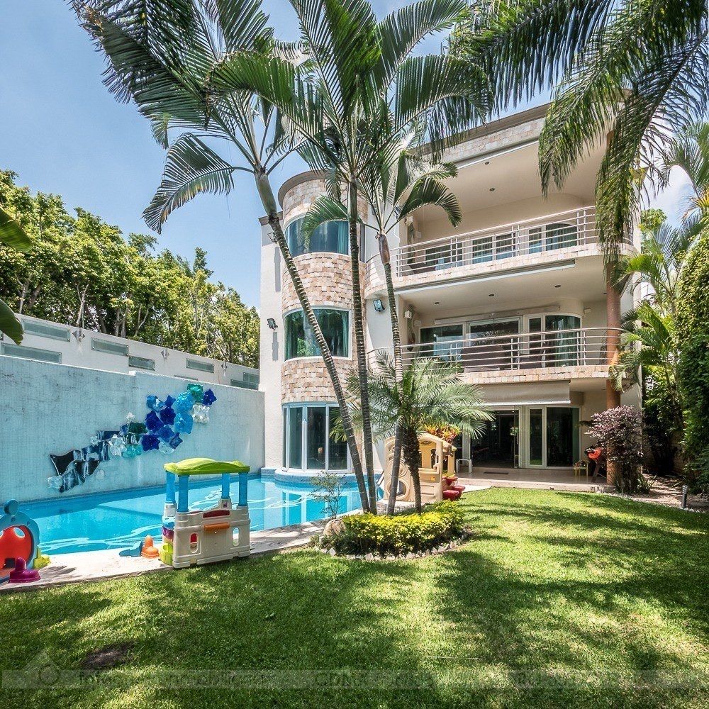 VENTA CASA EN CUERNAVACA EN SUMIYA