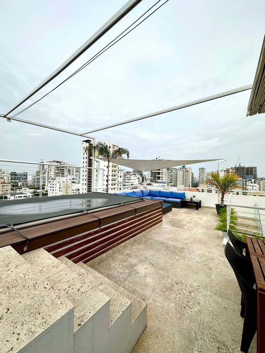 2 de 26: Vista Terraza Privada. Picuzzi.