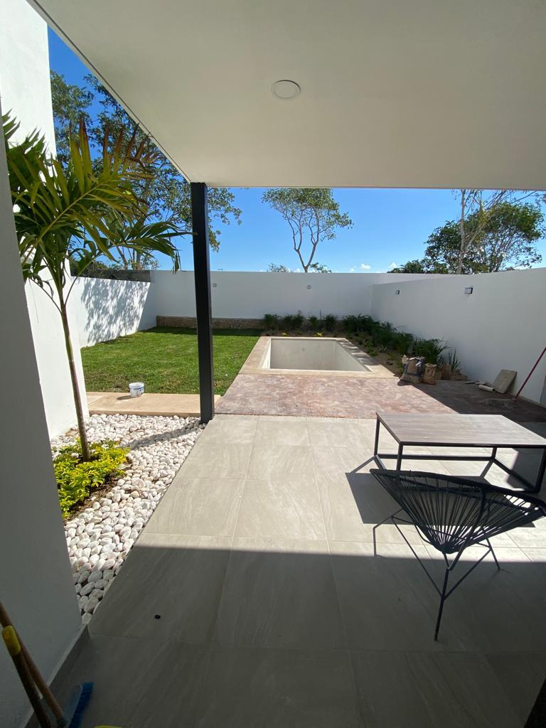 15 de 15: Terraza y Alberca