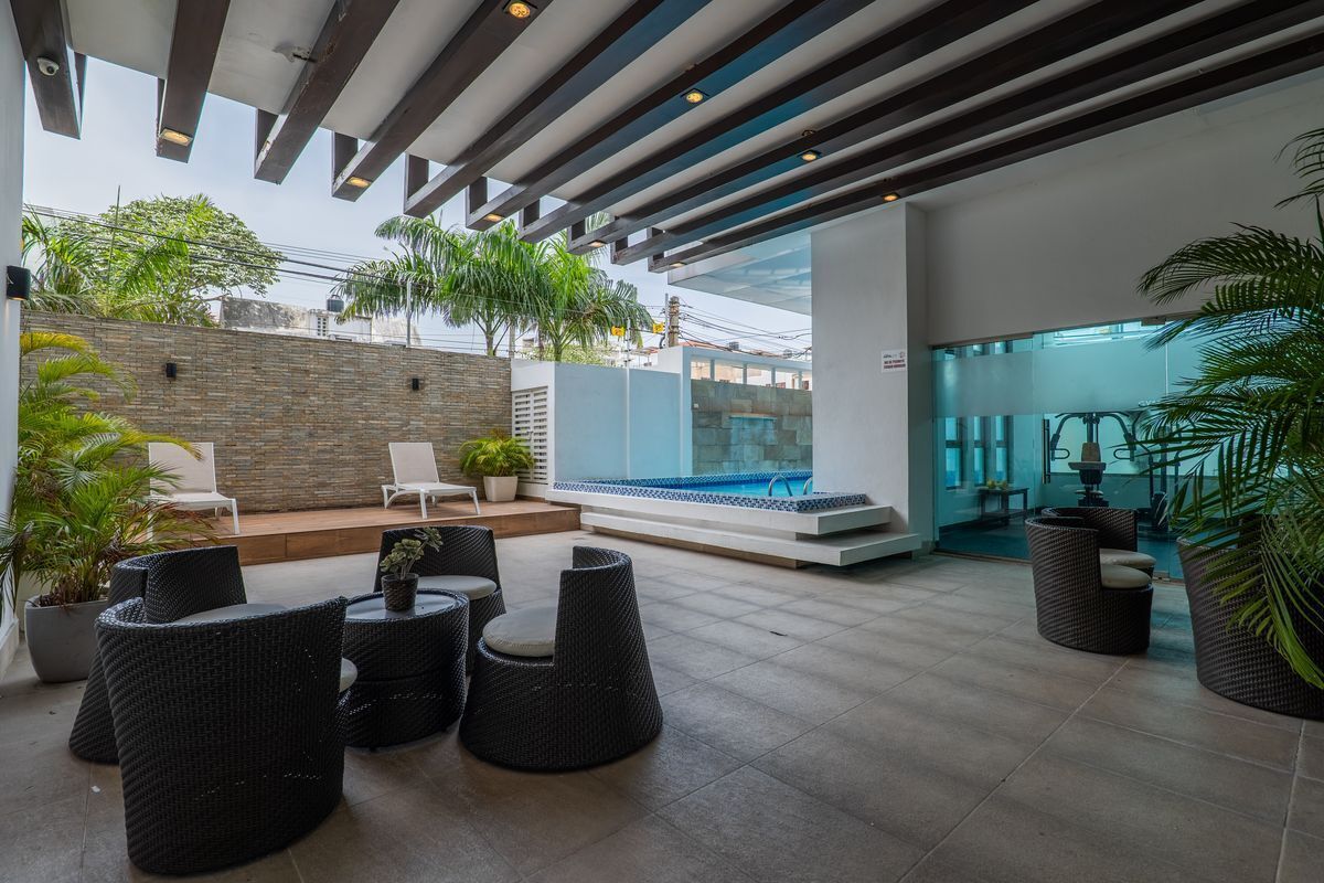 32 de 32: Área Social