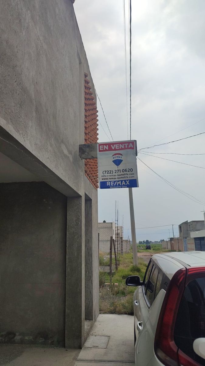 Estacionamiento techado