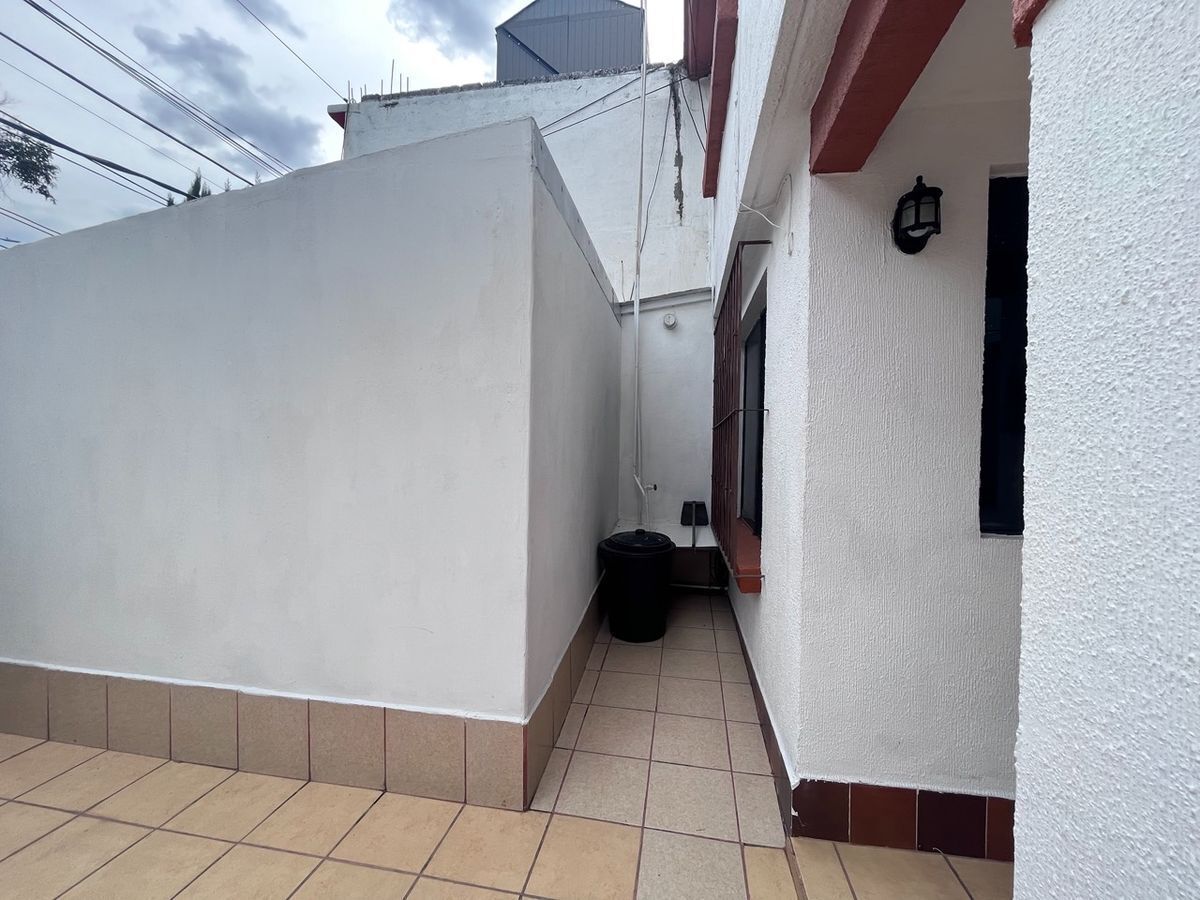 4 de 27