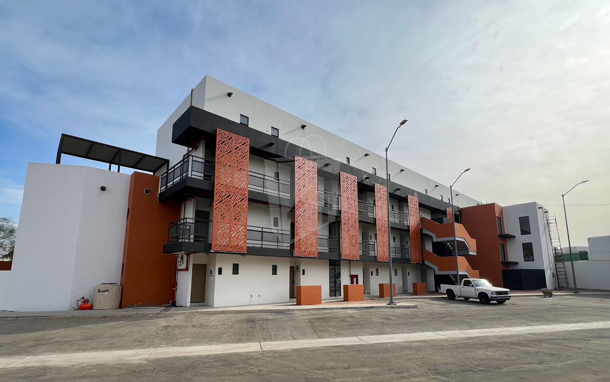 2 de 15: Fachada interior d