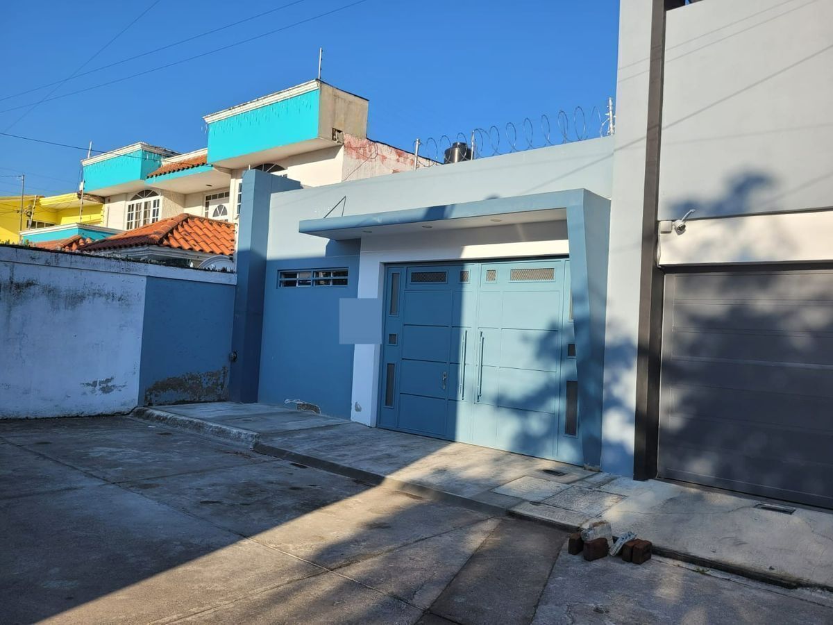 House in Jardines Del Bosque, Uruapan, photo 2 of 11