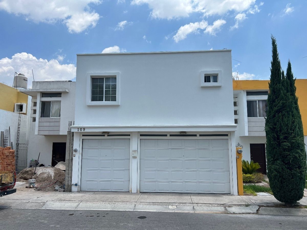 1 de 34: Fachada