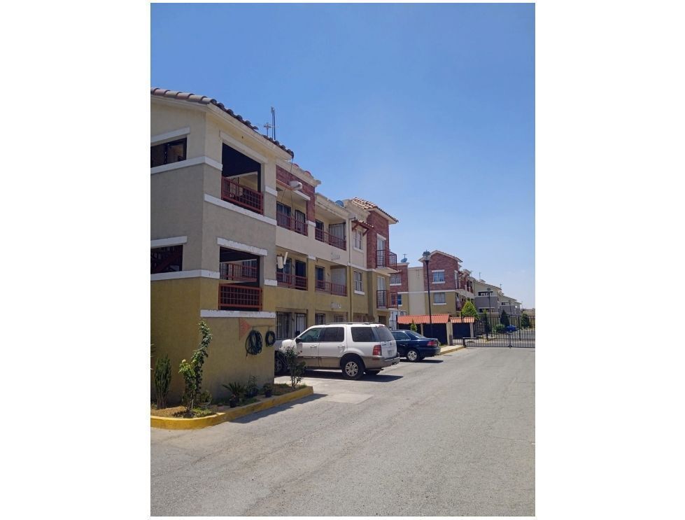 1 de 6: FACHADA