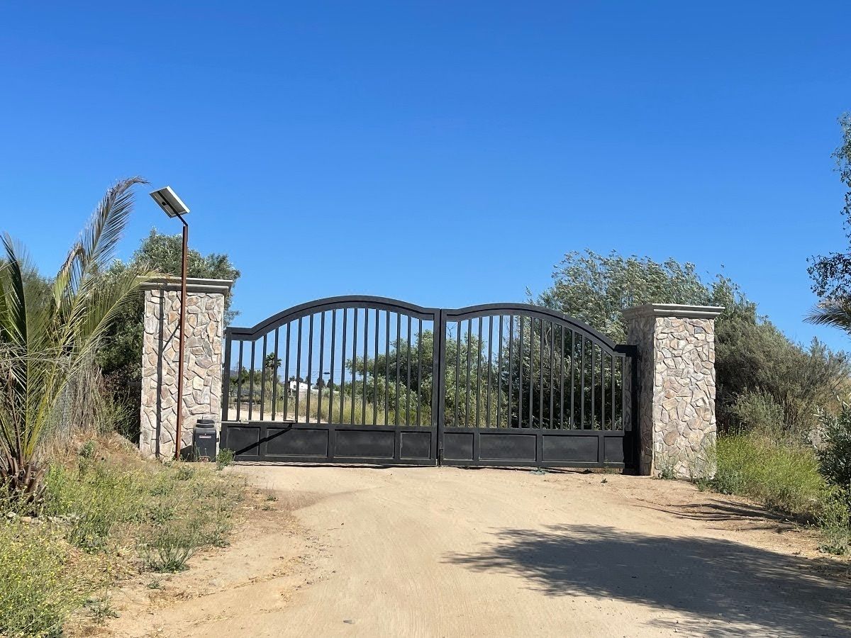 Venta de 2 Hectáreas en Valle de Guadalupe, Atras de Casa Frida