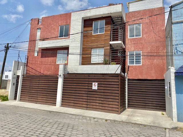1 de 12: Fachada-
