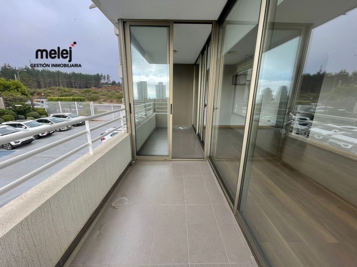 6 de 12: Terraza del living comedor.