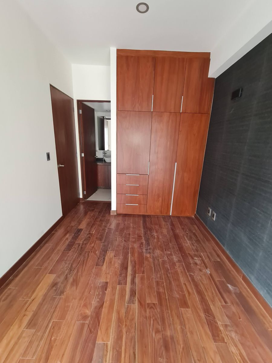 5 de 45: Rcámara principal 1