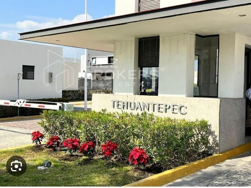 Terreno en Fraccionamiento Tehuantepec, Adamar - foto 1