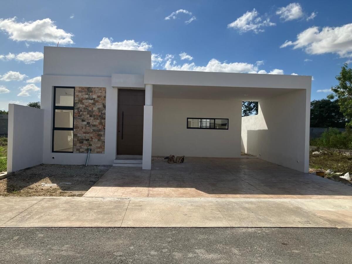 VENTA DE CASA CHOLUL PRIVADA. ENTREGA INMEDIATA