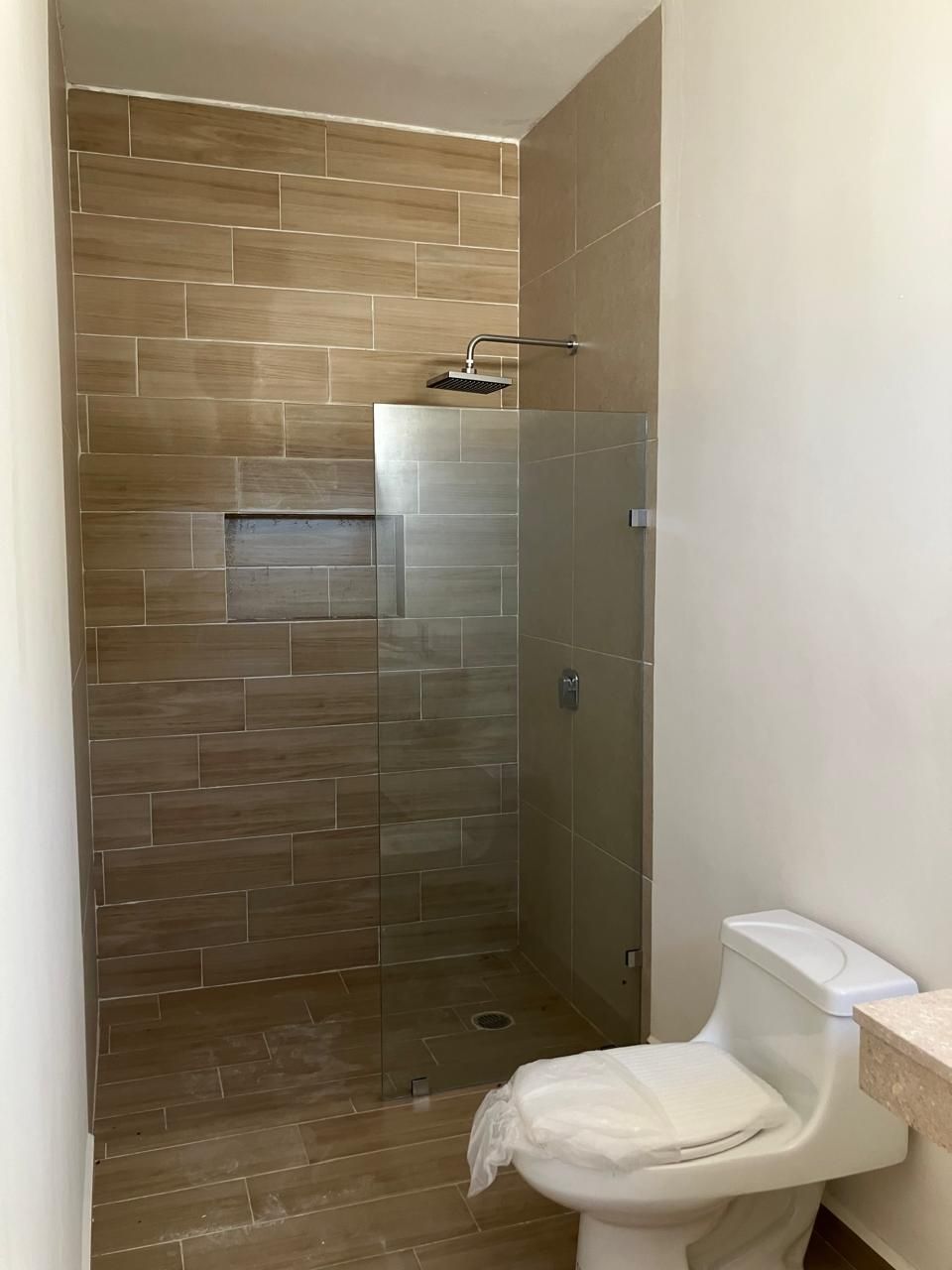 VENTA DE CASA CHOLUL PRIVADA. ENTREGA INMEDIATA