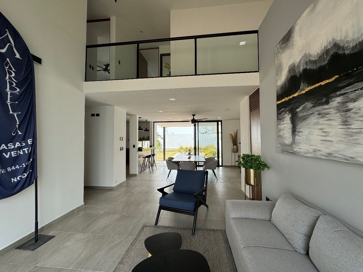 Bella casa en venta en Privada Conkal