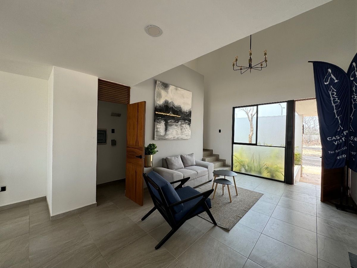 Bella casa en venta en Privada Conkal