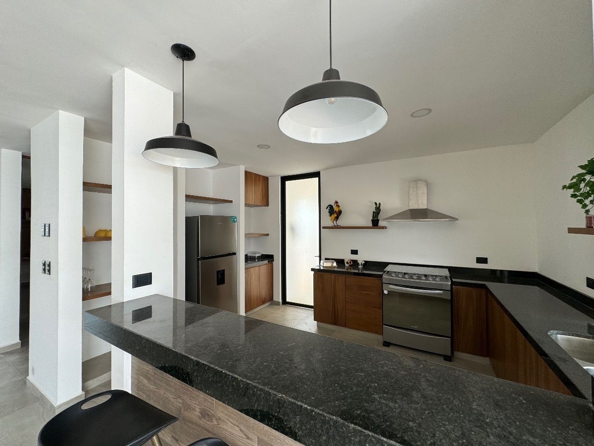 Bella casa en venta en Privada Conkal