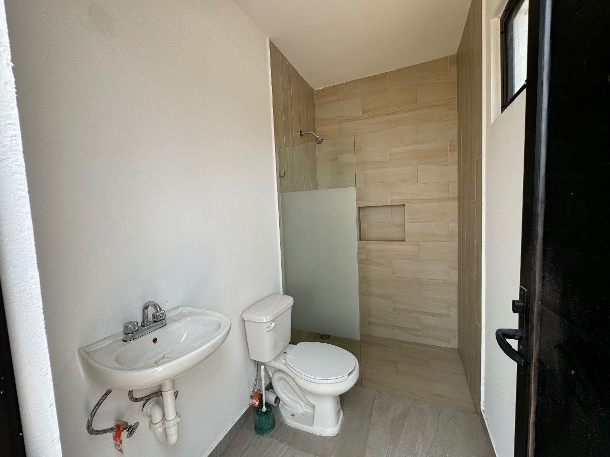 Bella casa en venta en Privada Conkal