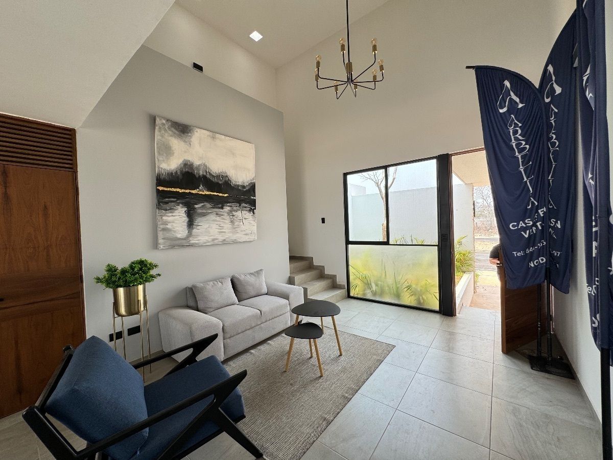 Bella casa en venta en Privada Conkal