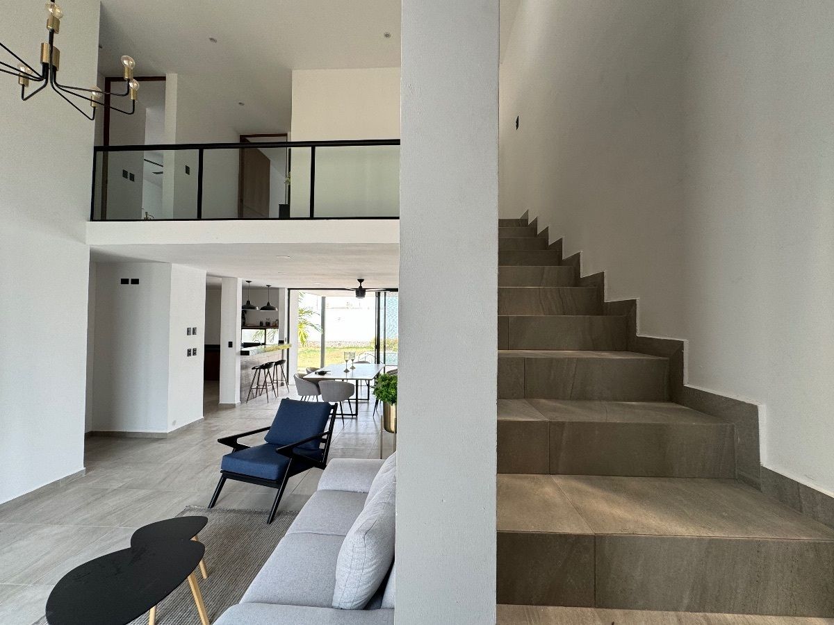 Bella casa en venta en Privada Conkal