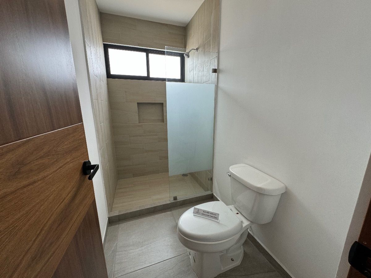 Bella casa en venta en Privada Conkal