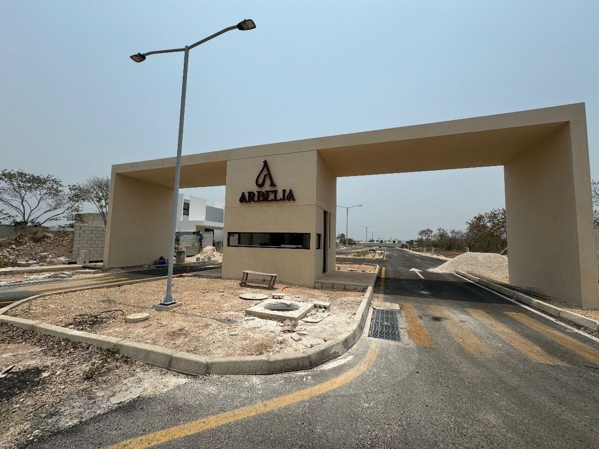 Bella casa en venta en Privada Conkal