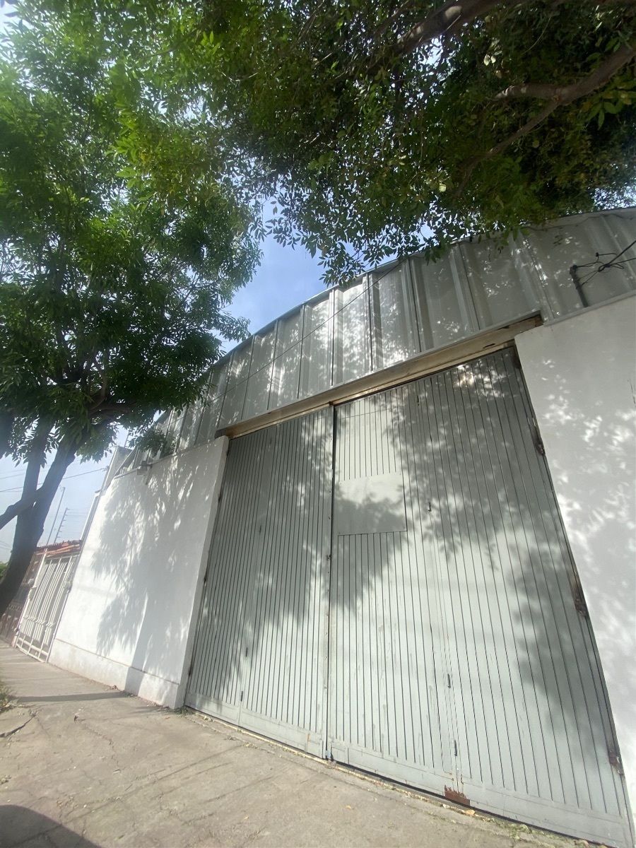 3 de 33