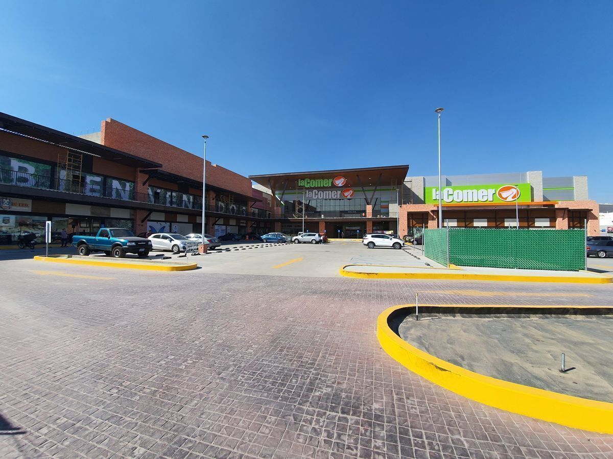 6 de 12: Local comercial en renta en El Refugio Querétaro