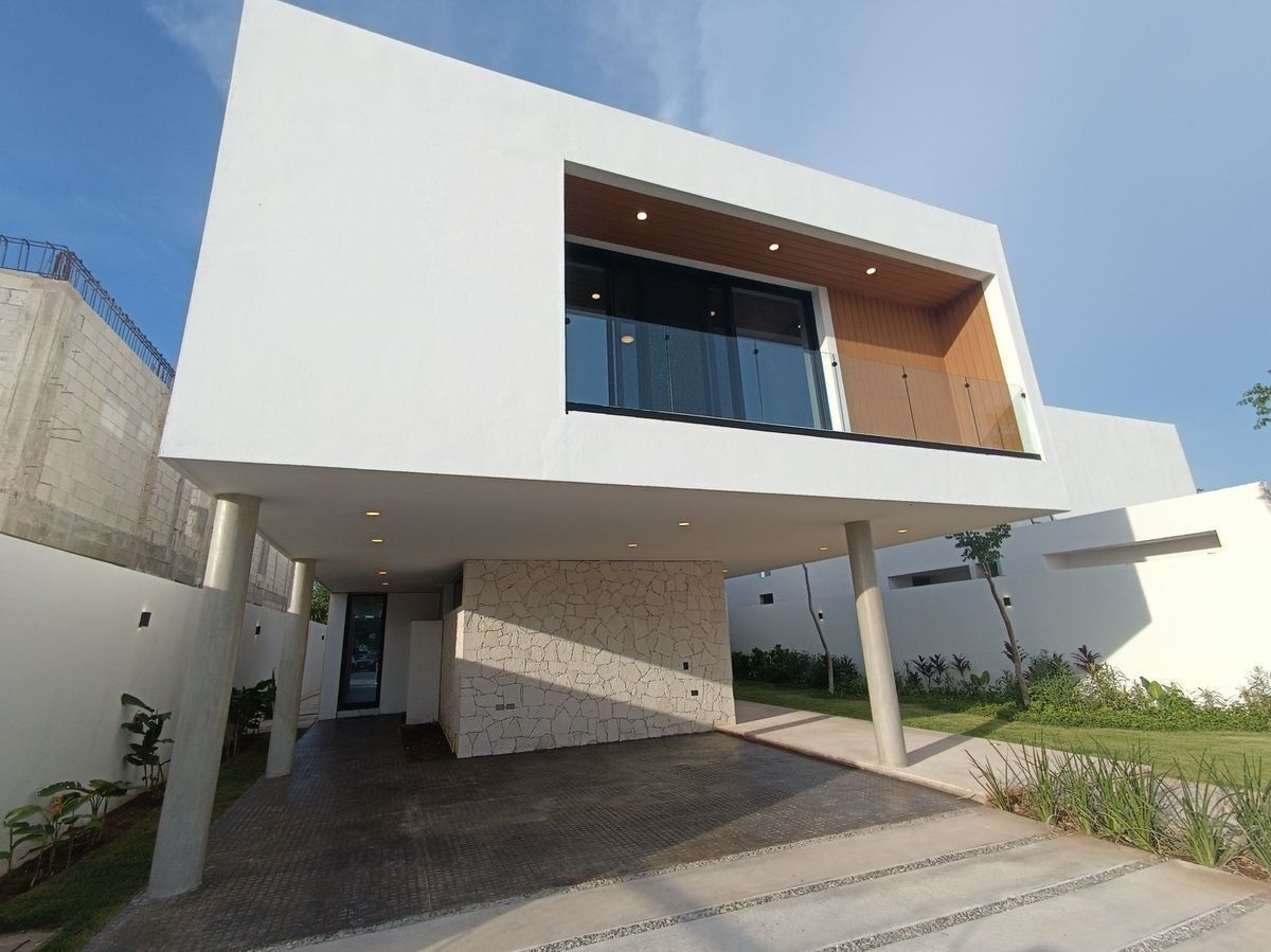 2 de 23: Casa en Venta en Mérida
Chichén Realty
Luis Enrique Ortiz