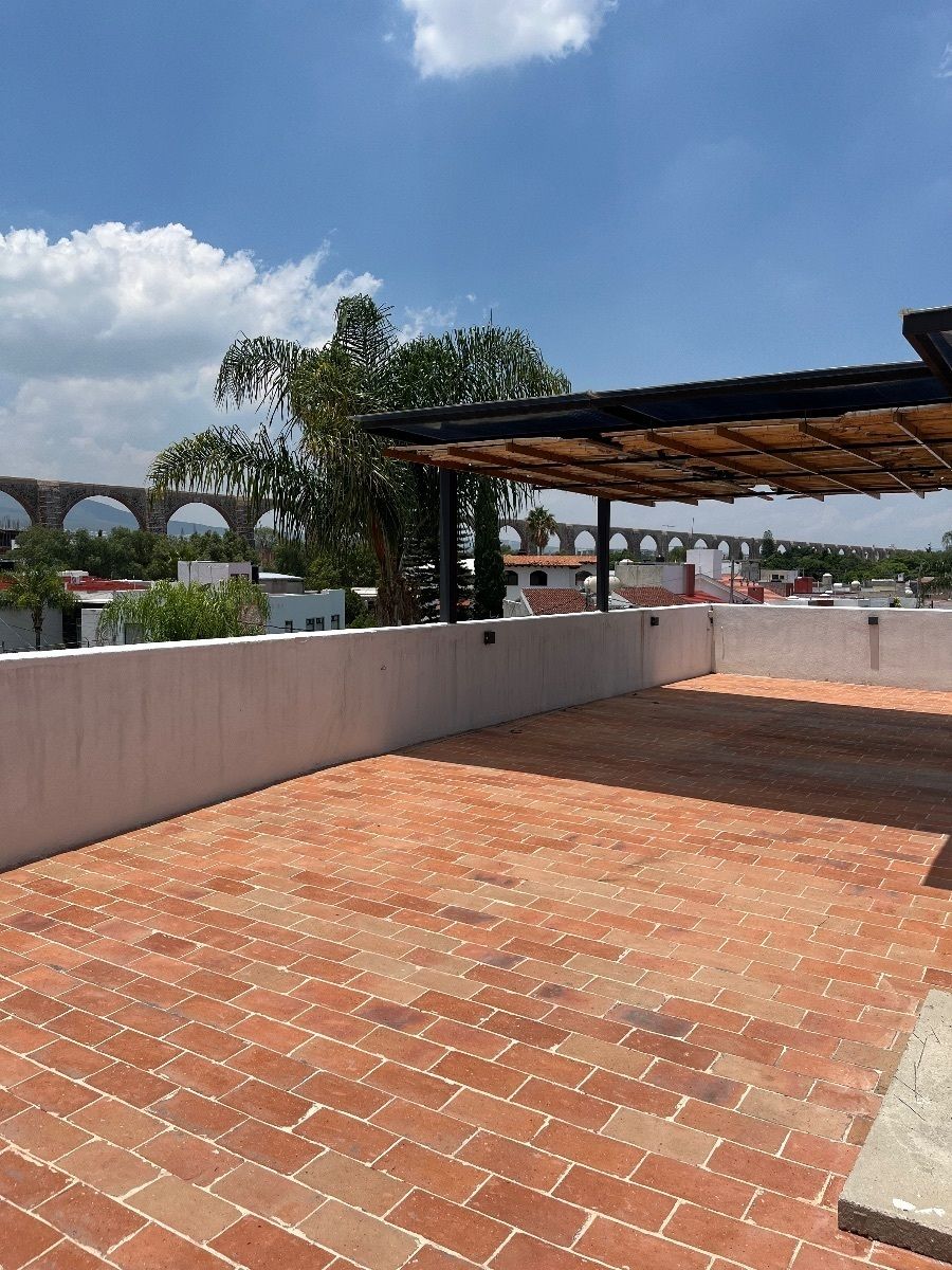 1 of 20: Roof Garden vista a Acueducto