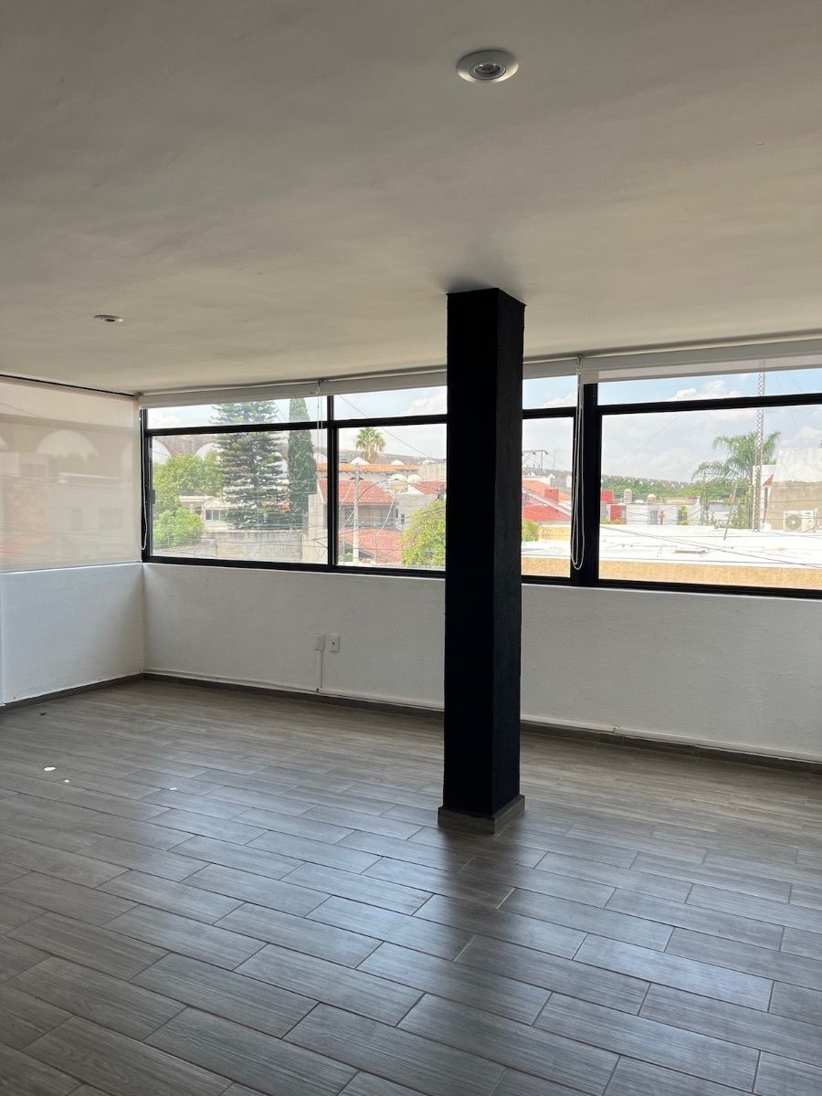 12 of 20: Recamara principal