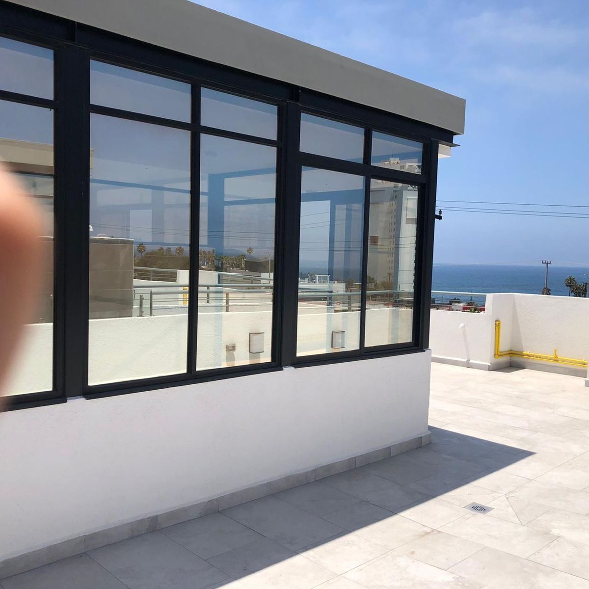 18 de 23: Terraza con vista al mar