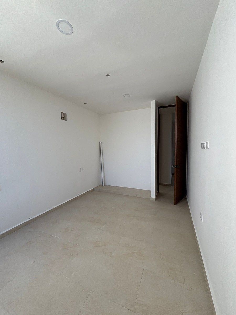 18 de 28: Tercera Recámara