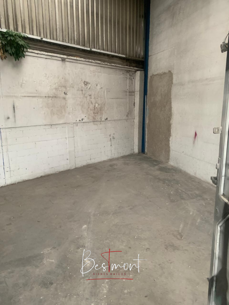 3 of 6: Interior local