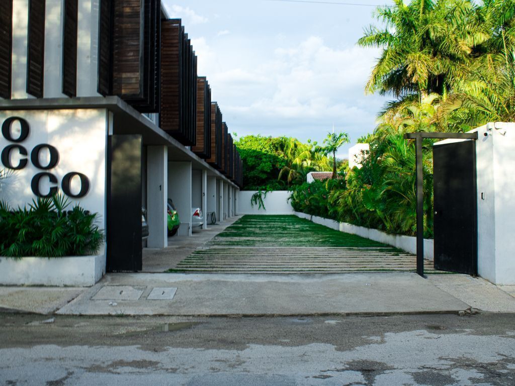 1 of 36: Fachada Privada OCOCO