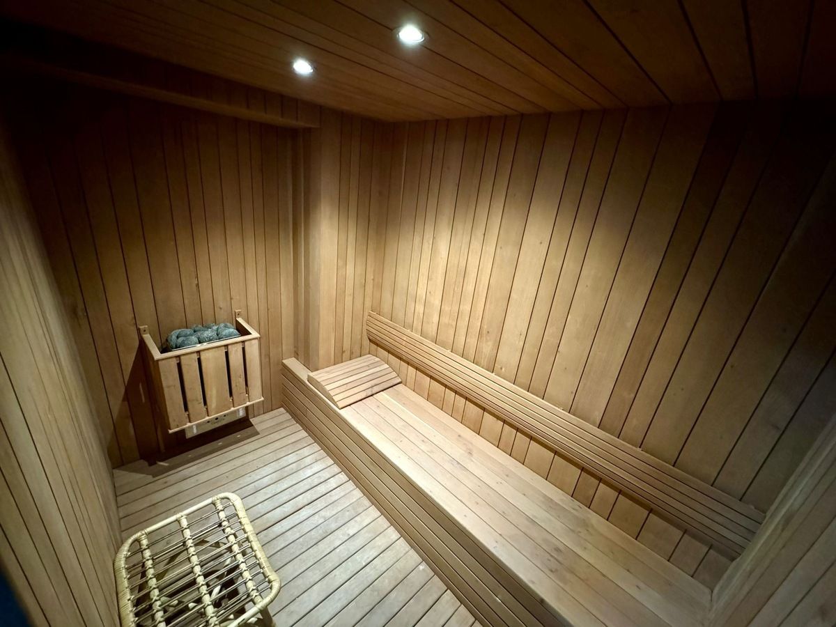 23 de 25: Sauna