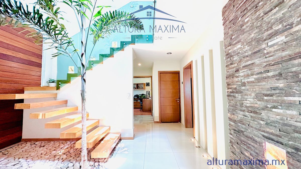 22 de 42: ALTURA MÁXIMA REAL ESTATE
