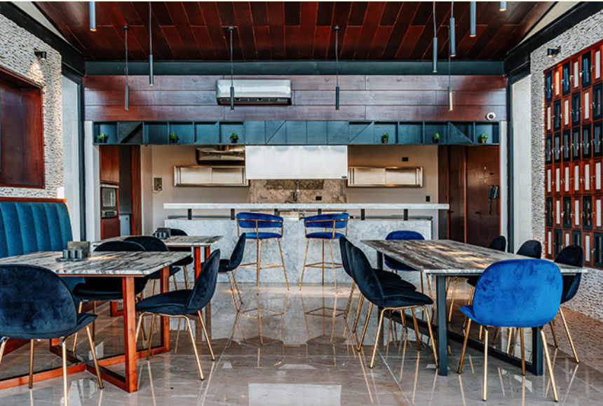 22 of 38: Gourmet Kitchen