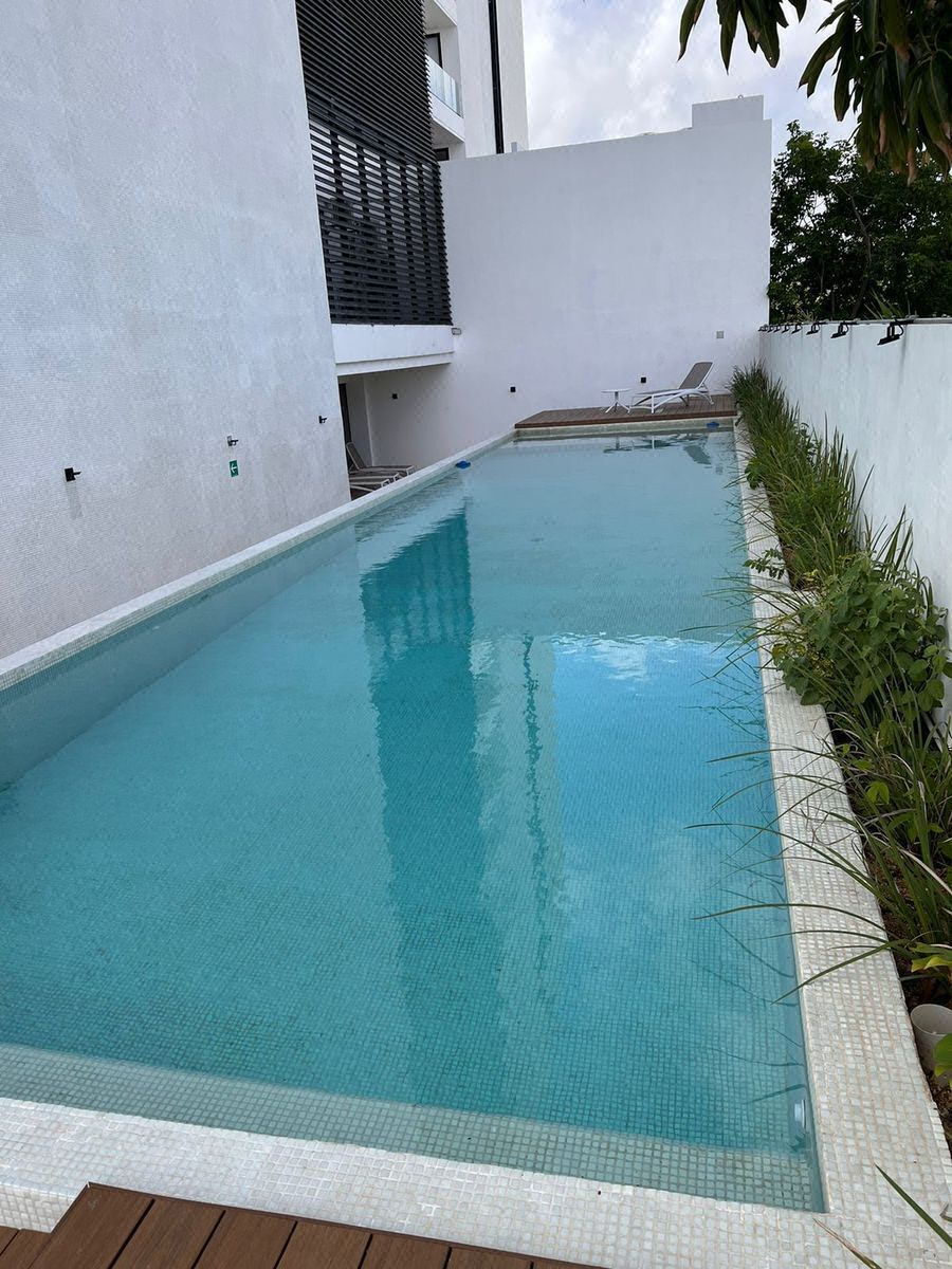 Departamento en Venta de 2 Recámaras en San Ramón Norte con Alberca