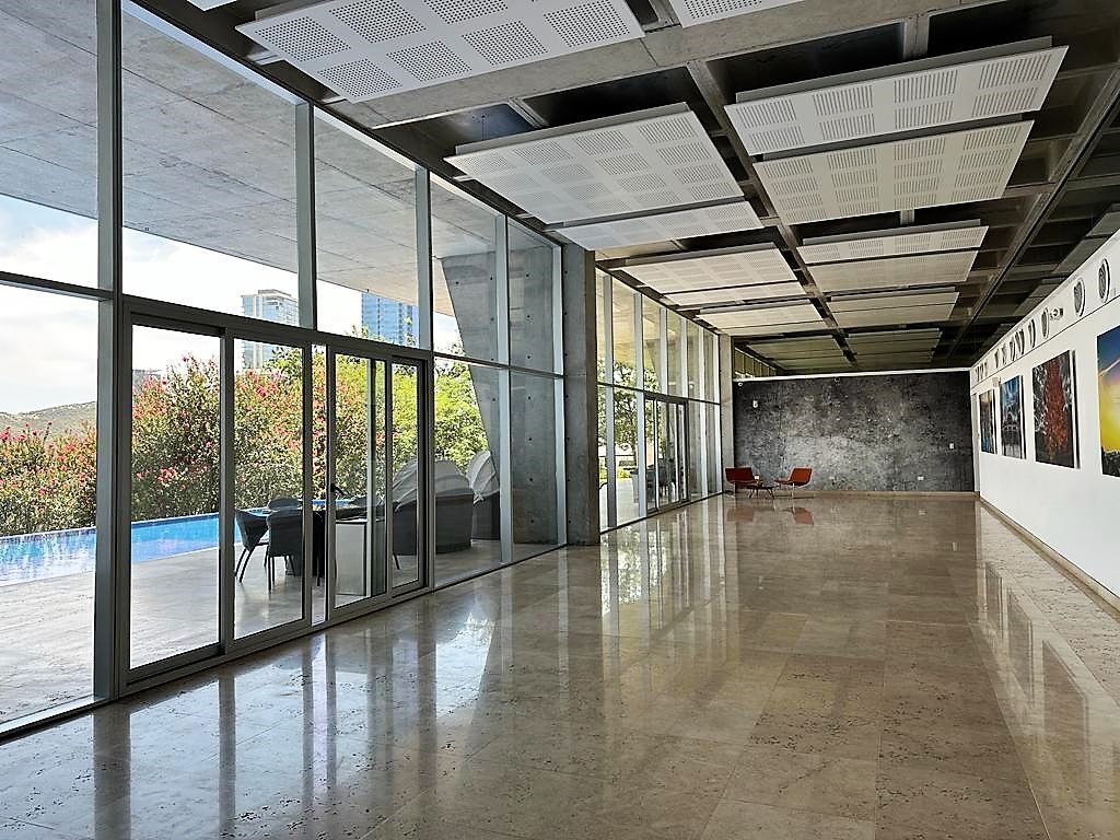 21 of 24: Salón Eventos