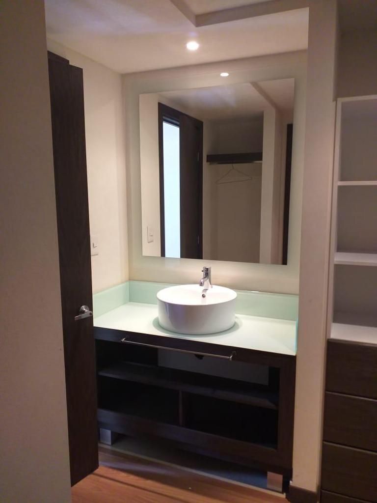 9 of 18
