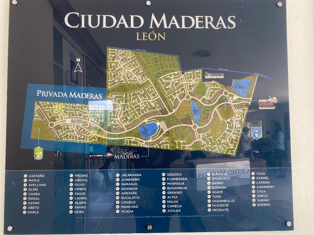2 de 19: Fraccionamiento Maderas Leon