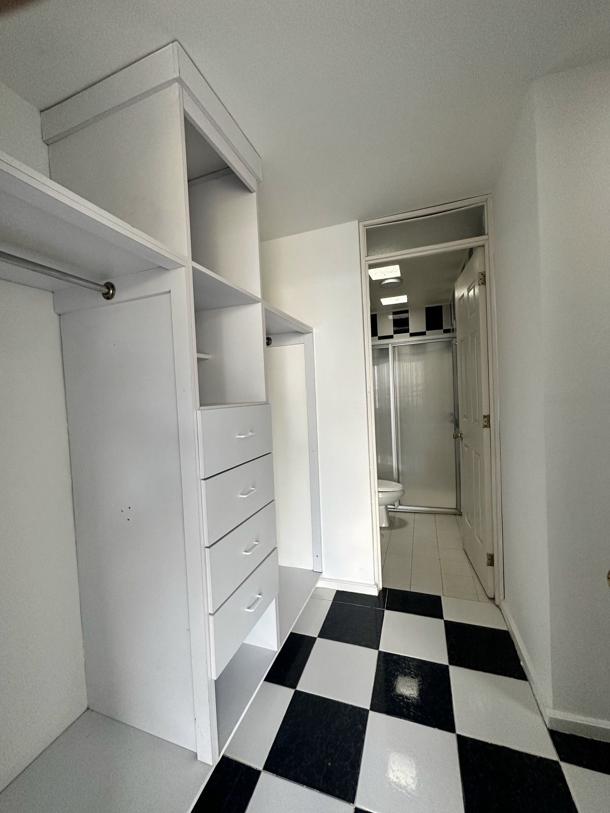 Vestidor recámara principal
