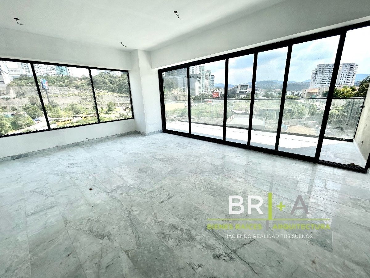 1 of 29: foto real (unos pisos mas abajo)