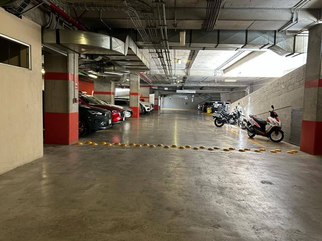 12 de 12: Área de estacionamiento.