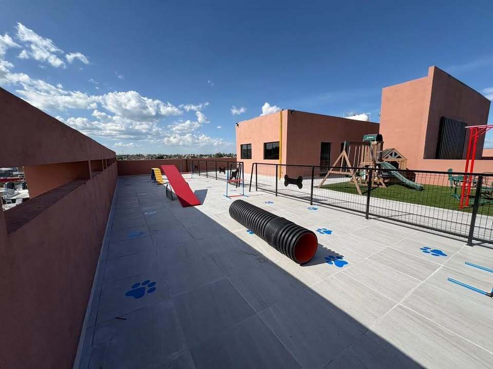 15 of 21: AMENIDADES