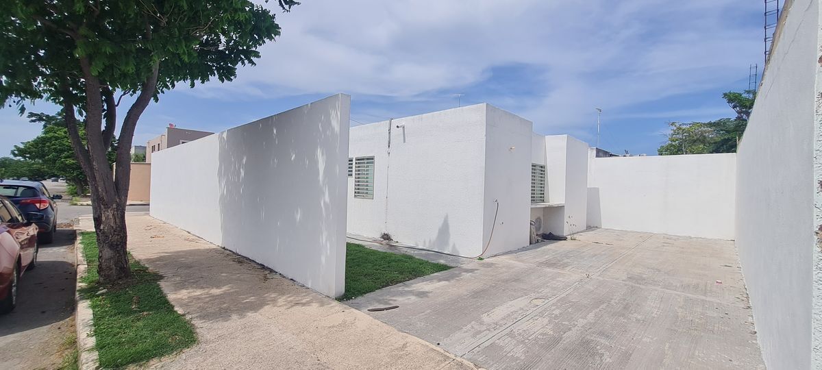 10 de 14: PATIO POSTERIOR