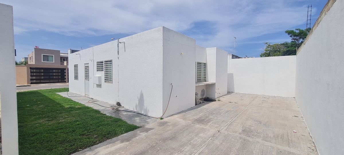 11 de 14: PATIO POSTERIOR